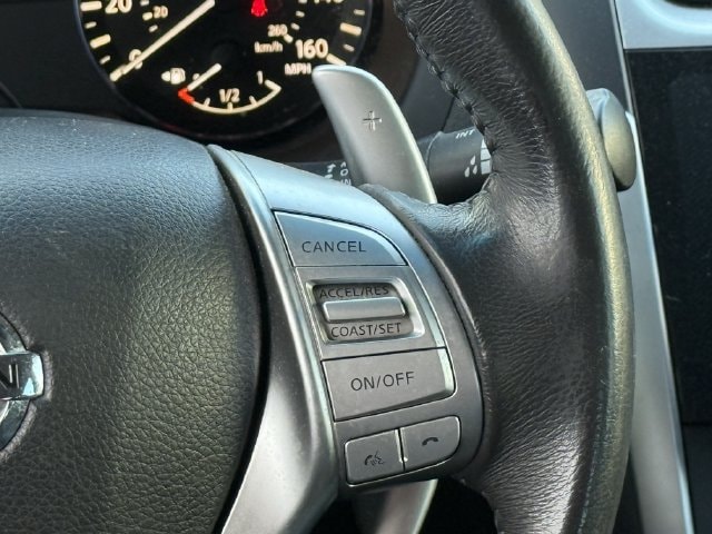 Used 2017 Super Black Nissan 2.5 SR image 14