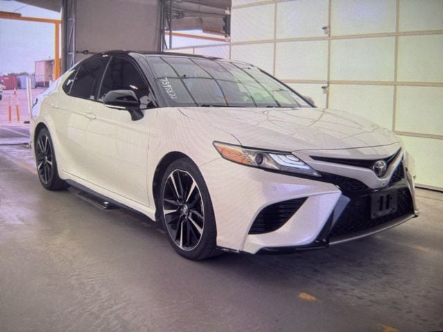 2018 Toyota Camry 3.5 Auto V6 XSE's photo