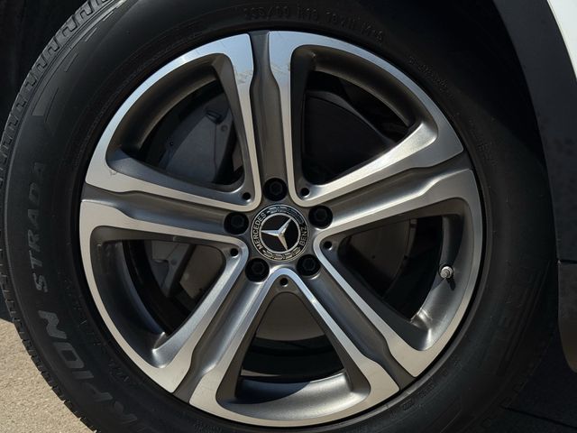Used 2018 Polar White Mercedes-Benz GLC 300 image 9