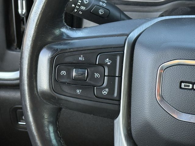 Used 2022 White Frost Tricoat GMC Denali image 14