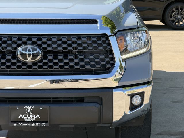 Used 2020 Cement Toyota SR5 image 8