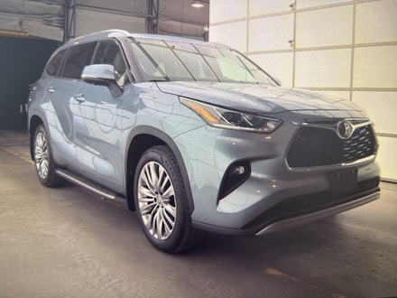 2024 Toyota Highlander LE SUV