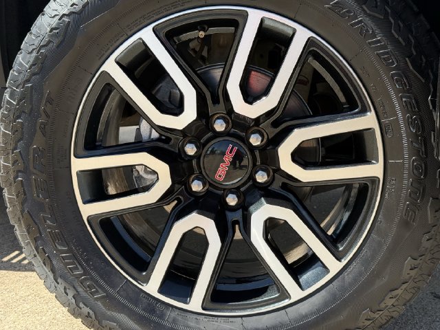 Used 2024 Onyx Black GMC AT4 image 9