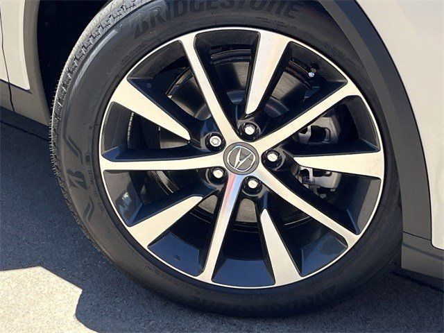 Used 2026 Solar Silver Metallic Acura Technology Package image 10