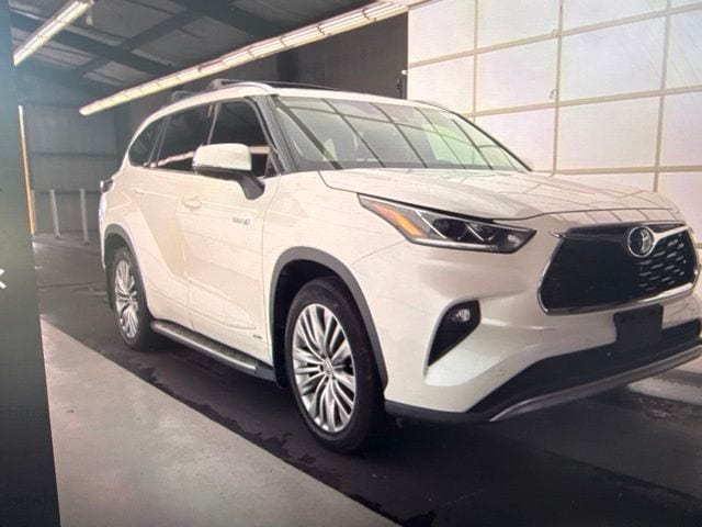 2021 Toyota Highlander Hybrid Platinum AWD