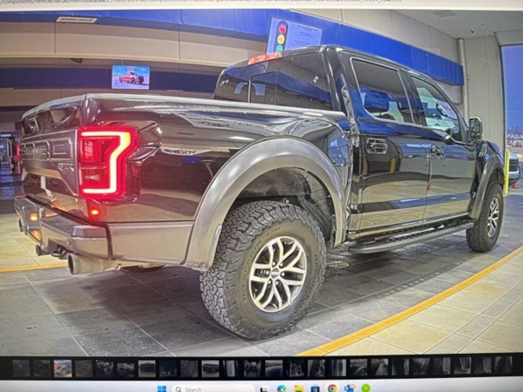 Used 2017 Ford F-150 Raptor Truck SuperCrew Cab