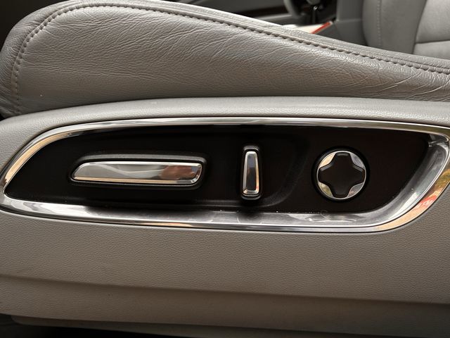 Used 2020 Lunar Silver Metallic Acura 3.5L image 27