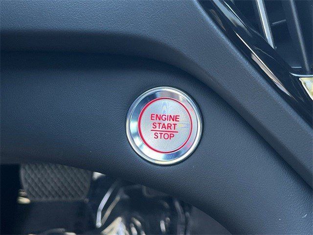 Used 2025 Platinum White Pearl Acura SH-AWD image 24