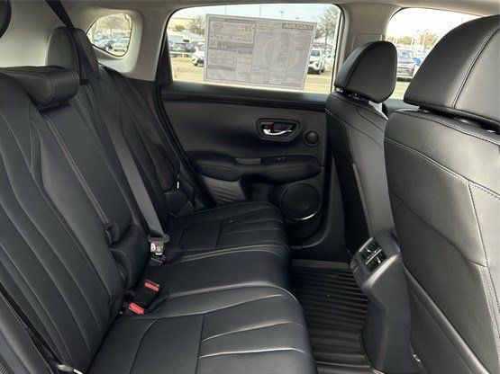 New 2026 Platinum White Pearl Acura Base image 31