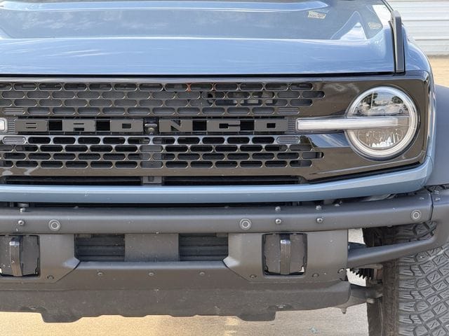 Used 2024 Azure Gray Metallic Tri-Coat Ford Wildtrak image 8