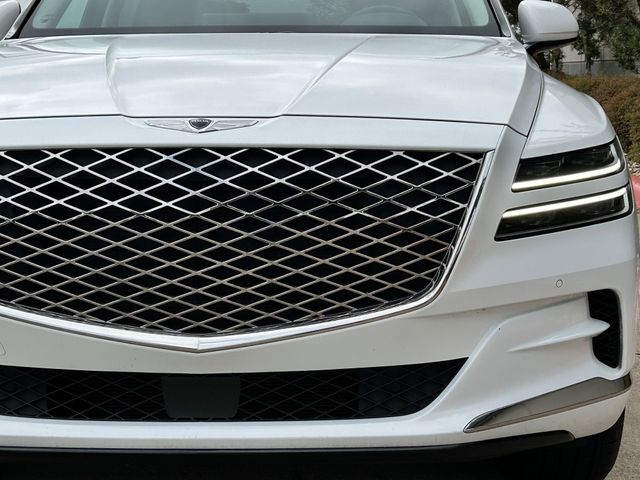 Used 2024 White Genesis 2.5T image 10