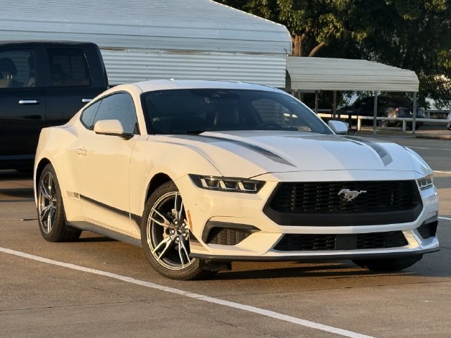 Used 2024 Oxford White Ford Ecoboost Premium image 2
