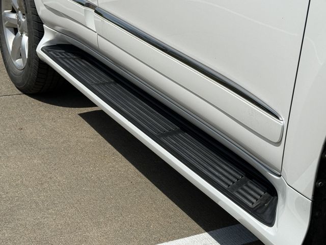 Used 2013 Starfire Pearl Lexus 460 Premium image 10