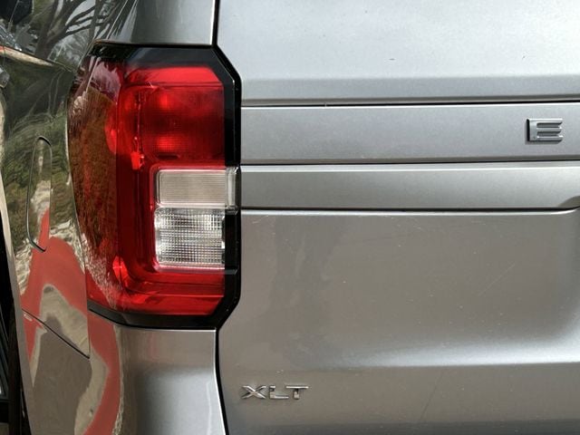 Used 2024 Iconic Silver Metallic Ford XLT image 7
