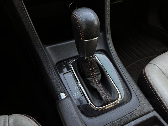 Used 2017 Crystal White Pearl Subaru 2.0i Limited image 21