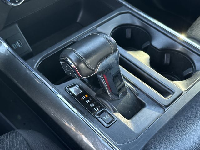 Used 2021 Oxford White Ford XLT image 19