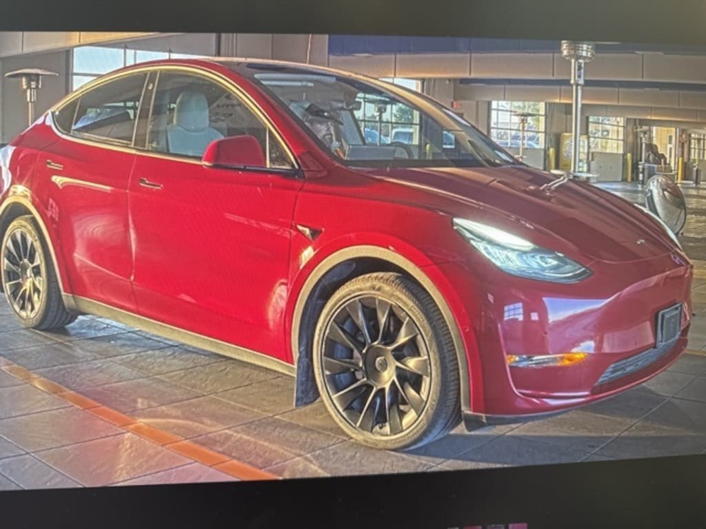 Used 2022 Tesla Model Y Long Range SUV
