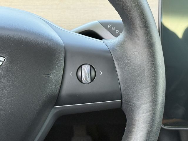 Used 2022 Pearl White Multi-Coat Tesla Long Range image 14