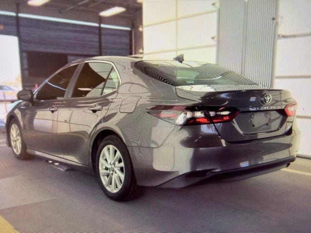 Used 2022 Predawn Gray Mica Toyota LE image 4