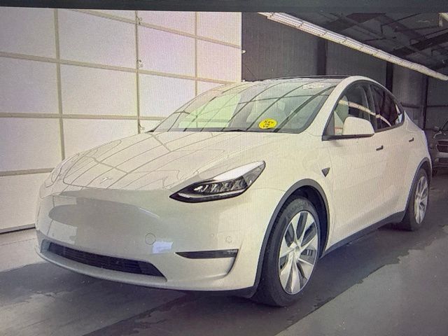 Used 2021 Tesla Model Y Long Range with VIN 5YJYGDEEXMF121846 for sale in Arlington, TX