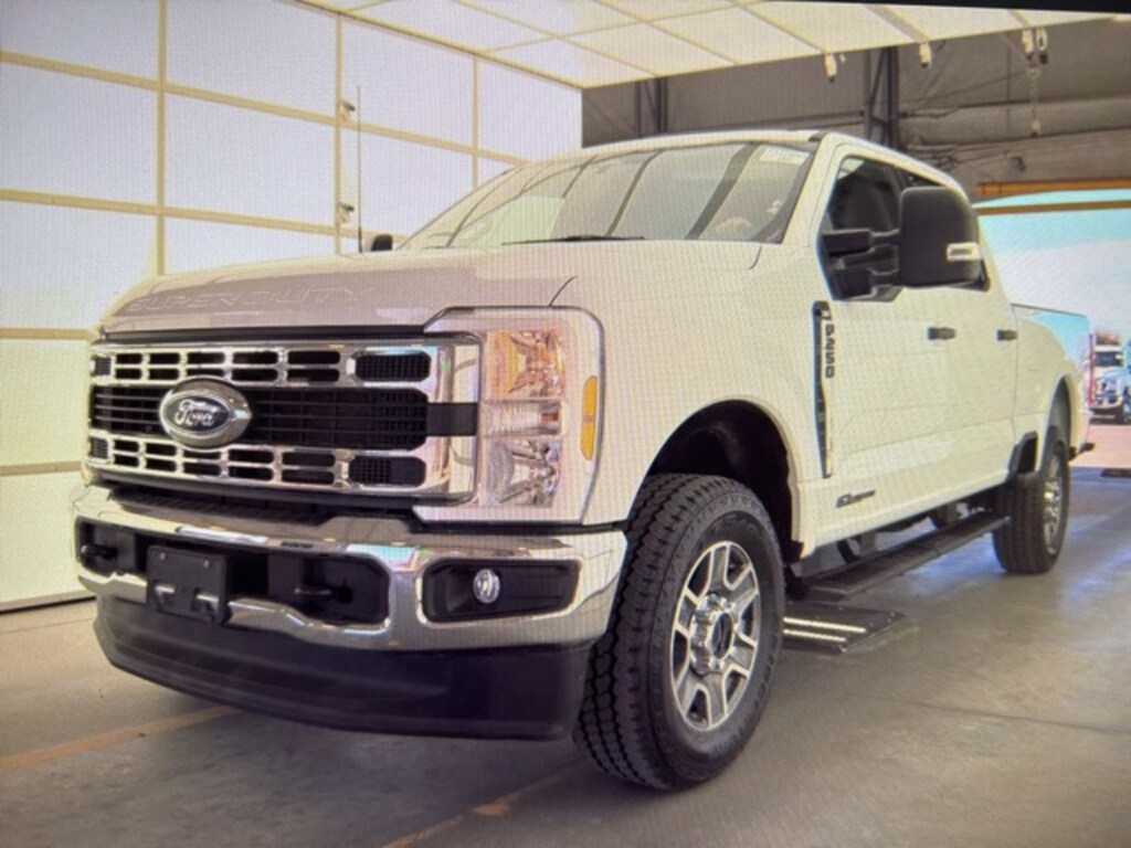 Used 2024 Ford F-250 XLT Truck Crew Cab