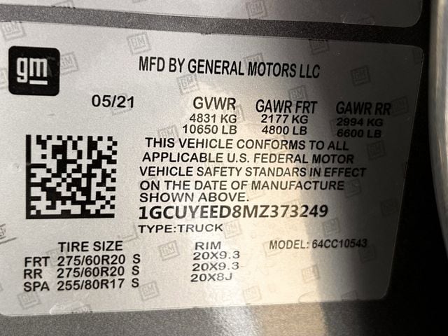 Used 2021 Shadow Gray Metallic Chevrolet RST image 33