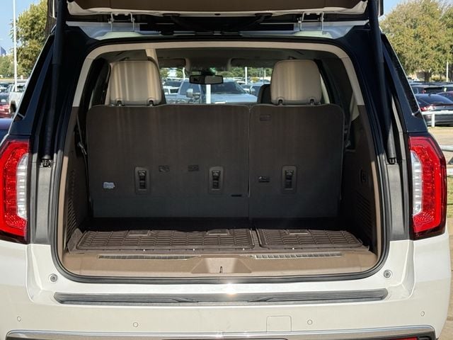 Used 2022 White Frost Tricoat GMC Denali image 30