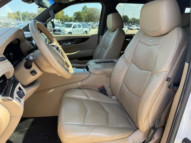 Used 2020 Crystal White Tricoat CADILLAC Platinum Edition image 24