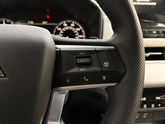 Used 2026 Black Diamond Mitsubishi SE image 16