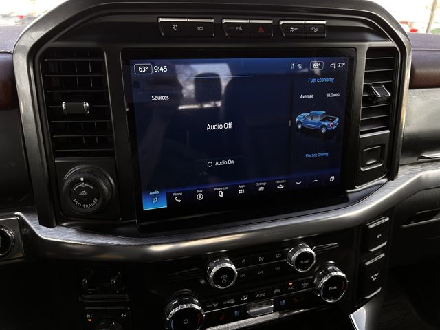 Used 2022 Star White Metallic Tri-Coat Ford Lariat image 18