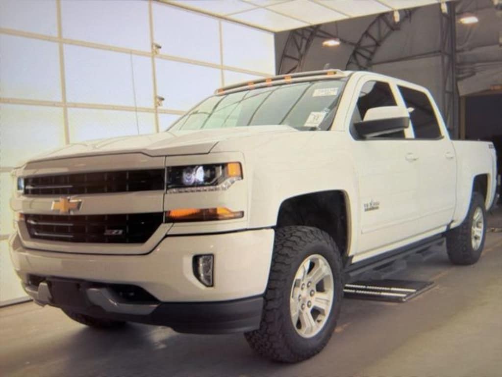 Used 2018 Chevrolet Silverado 1500 LT Truck Crew Cab