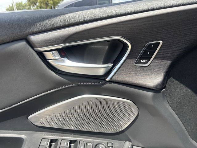 Used 2026 Solar Silver Metallic Acura Advance Package image 24