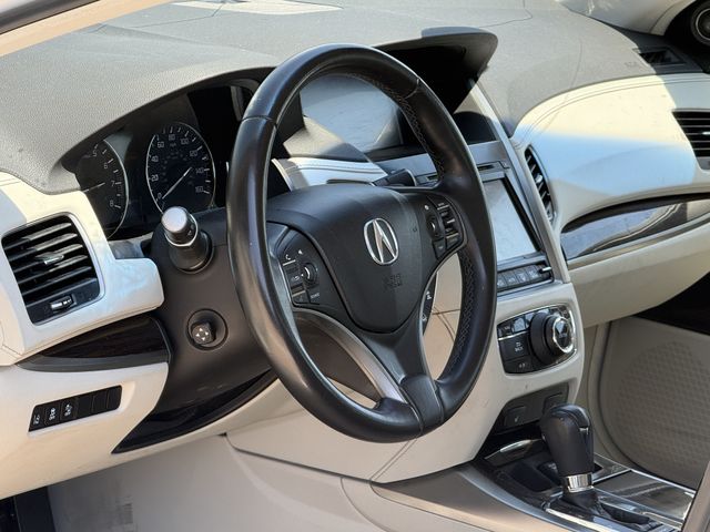 Used 2017 Bellanova White Pearl Acura Base image 10