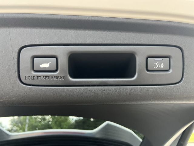 Used 2025 Platinum White Pearl Acura A-Spec Package image 34