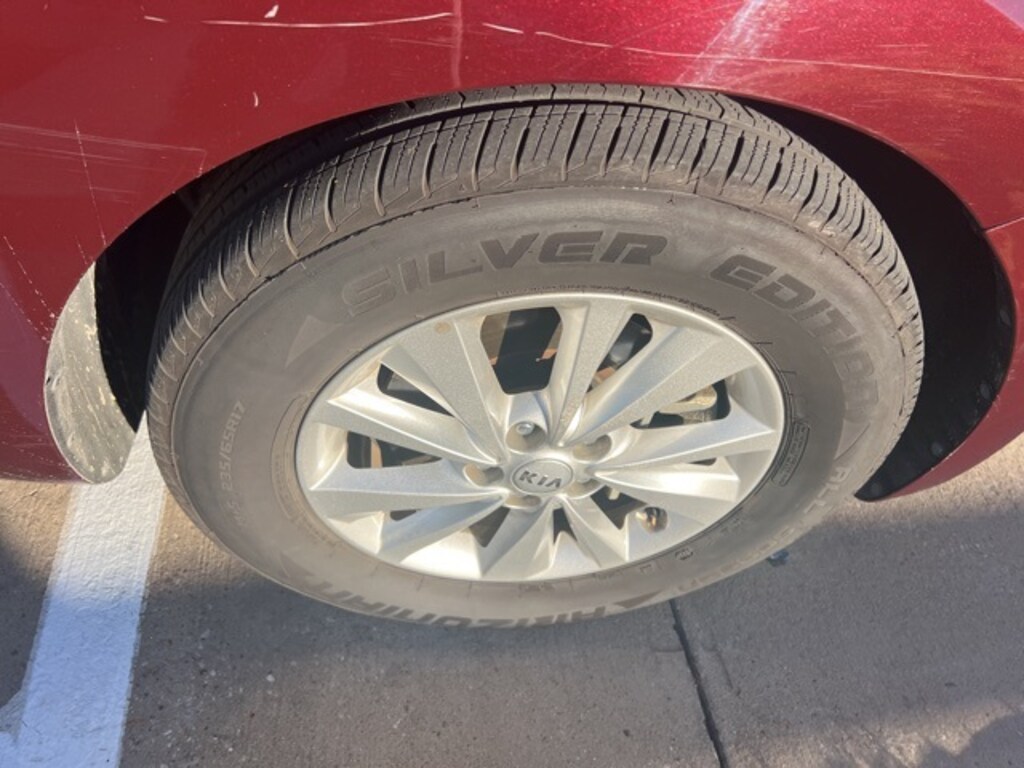 Used 2016 Kia Sedona LX FWD Van