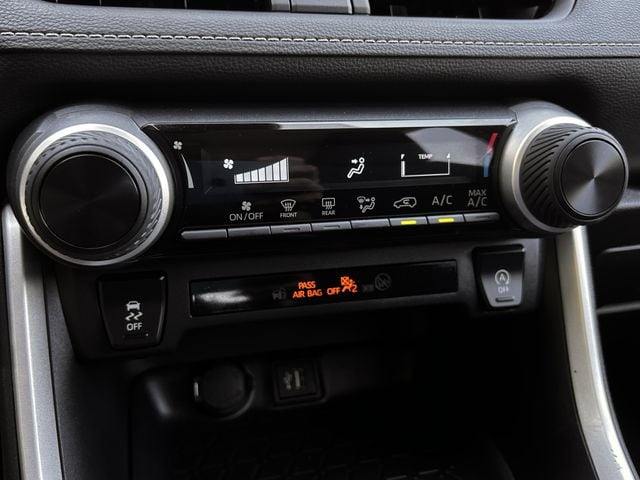 Used 2025 Midnight Black Metallic Toyota LE image 21