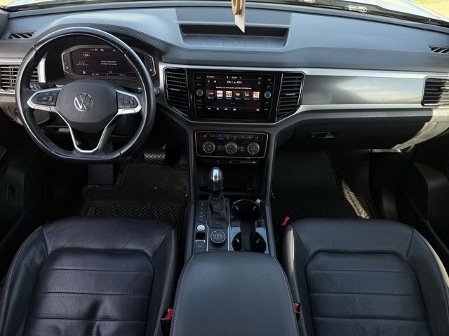 Used 2020 Pure Gray Volkswagen 3.6L V6 SEL Premium image 10