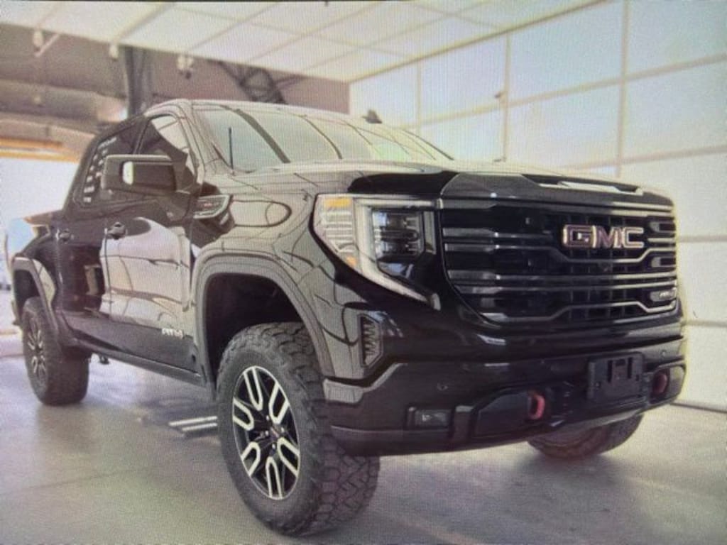 Used 2023 GMC Sierra 1500 AT4 Truck Crew Cab