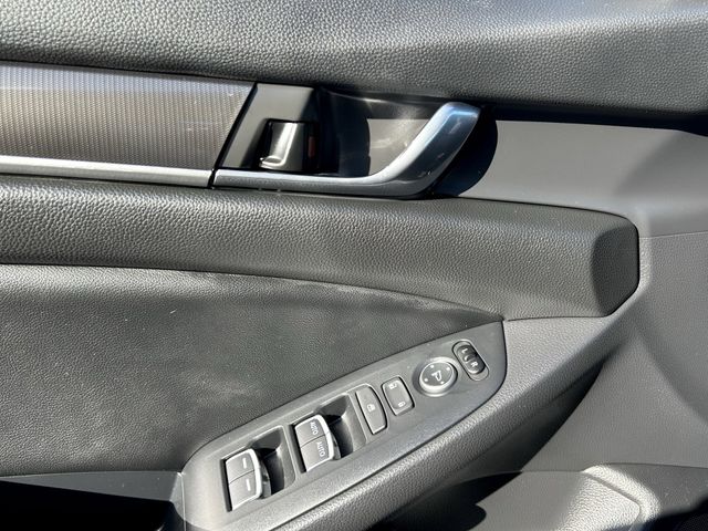 Used 2022 Still Night Pearl Honda Sport image 27