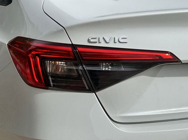 Used 2024 Platinum White Pearl Honda Sport image 7