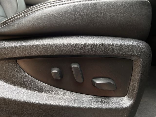 Used 2020 Onyx Black GMC Denali image 34