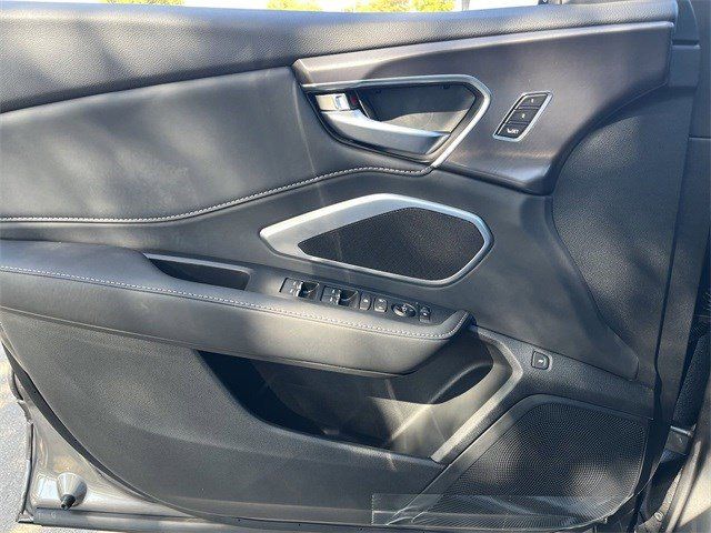 Used 2025 Platinum White Pearl Acura SH-AWD image 27