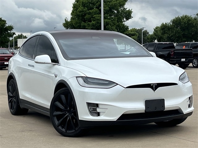 Used 2019 Tesla Model X Long Range with VIN 5YJXCAE2XKF182820 for sale in Arlington, TX