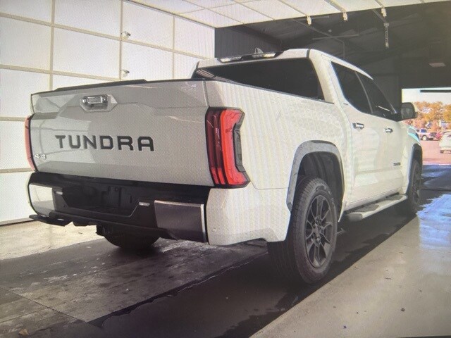 2023 Toyota Tundra Limited photo 4