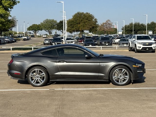 Used 2020 Magnetic Metallic Ford GT Premium image 3