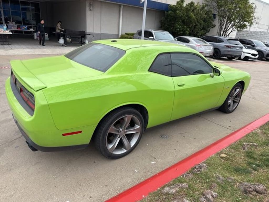 Used 2015 Dodge Challenger R/T Coupe
