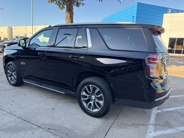 2021 Chevrolet Tahoe LT photo 2
