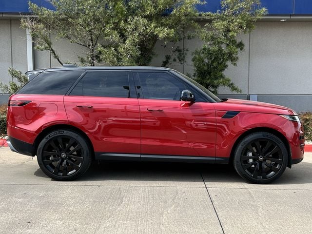 Used 2023 Firenze Red Metallic Land Rover SE image 3