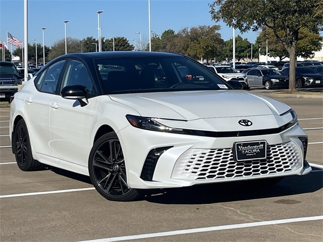 2025 Toyota Camry XSE photo 2