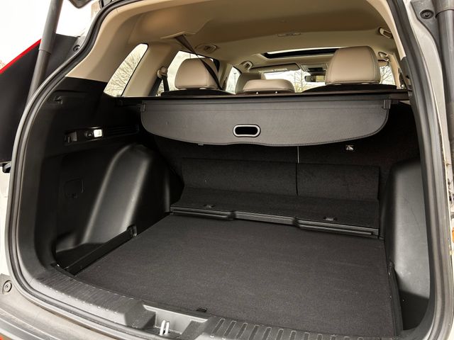 Used 2024 Platinum White Pearl Honda EX-L image 33